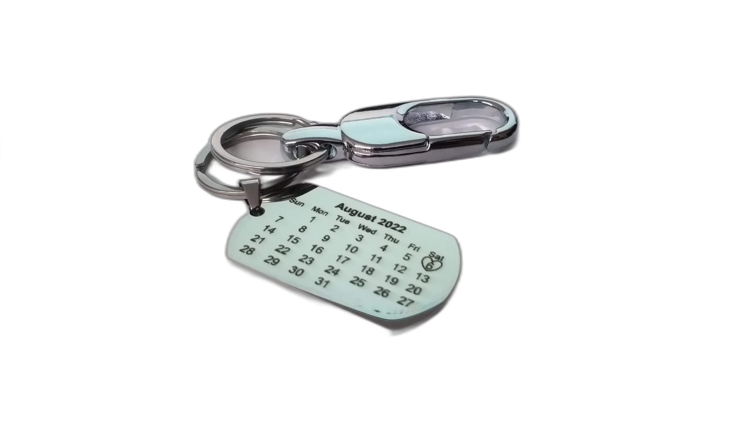 Streetsoul Personalized Customized Engraved Keychain Stainless Steel Silver Keyring on 2mm Tag Gift For Women & Men.