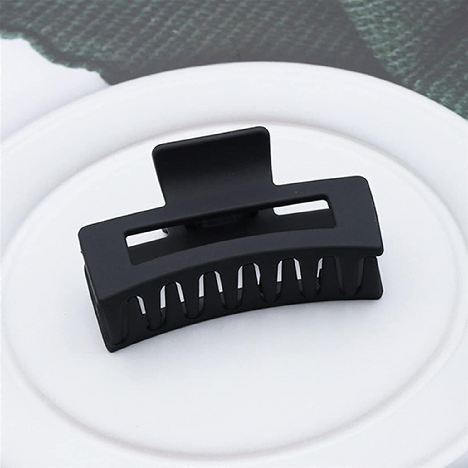RHOSYN HAIR ACCESSORIES Extra Large Matte Hair Claw Clip In Black Color,Hair Accessories XXXL Matte Biggest Hair Claw Clips for Women Girls Korean style For Thick/Thin Hair Jumbo Hair Clips (Pk of 1)