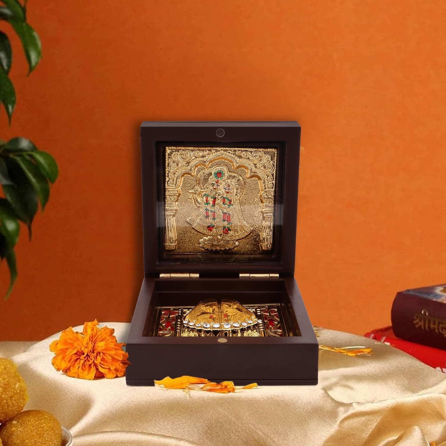 SMILES GIFT God Idol Small Charan Box