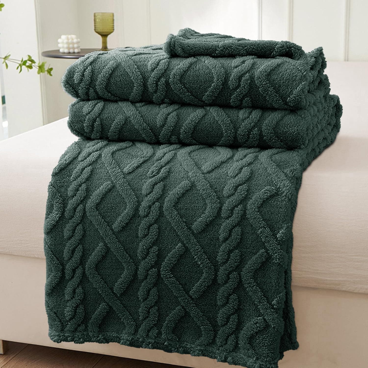 SANMARINO Luxury Coral Flannel Blanket for Double Bed | Ultra-Soft & Plush, 300 GSM Premium AC Comforter for All Seasons (86×88 Inches / 218×224 cm, 1500 g)