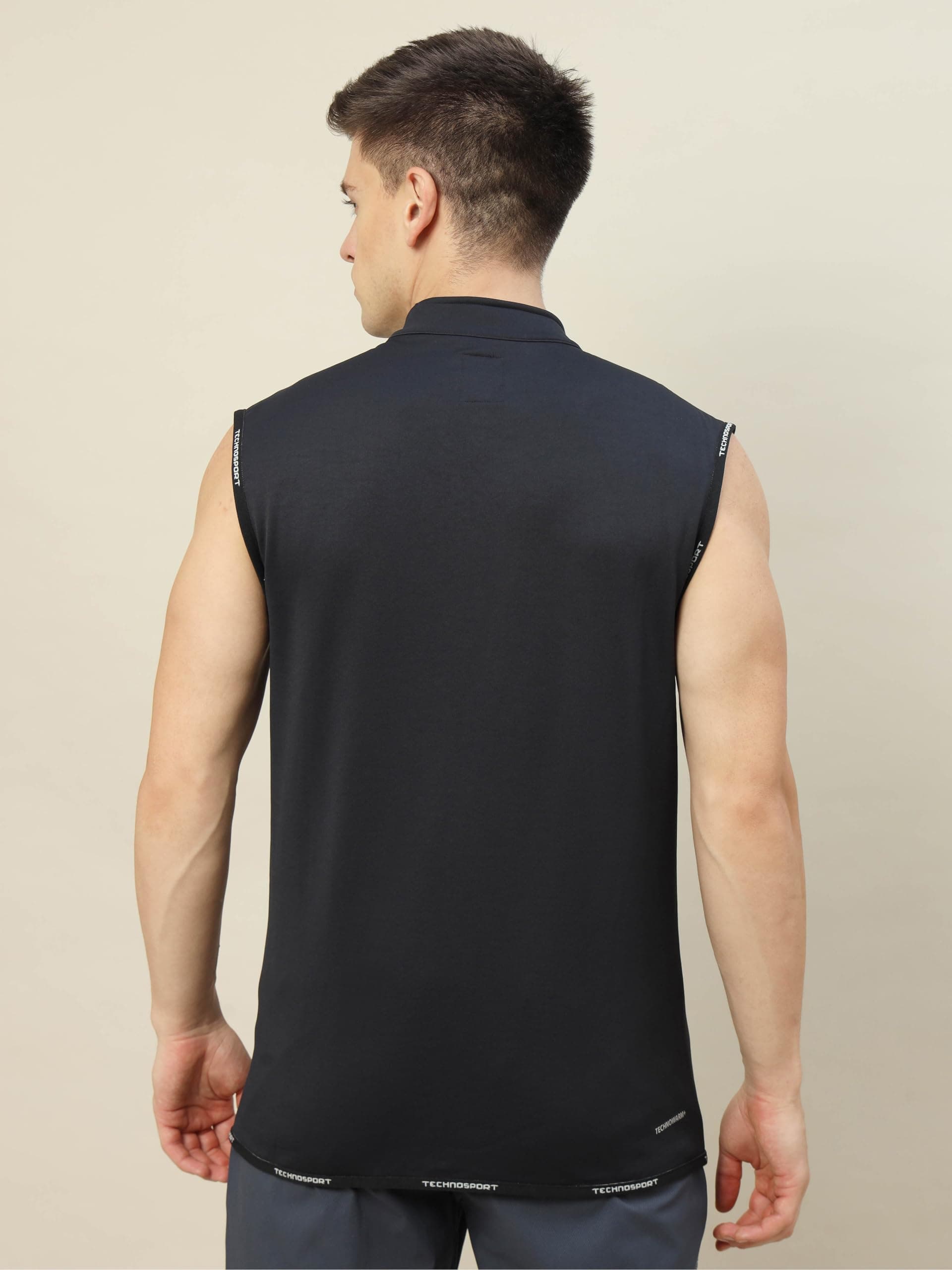 TECHNOSPORT Men's Solid Slim Fit Sleeveless Fleece Regular Jacket