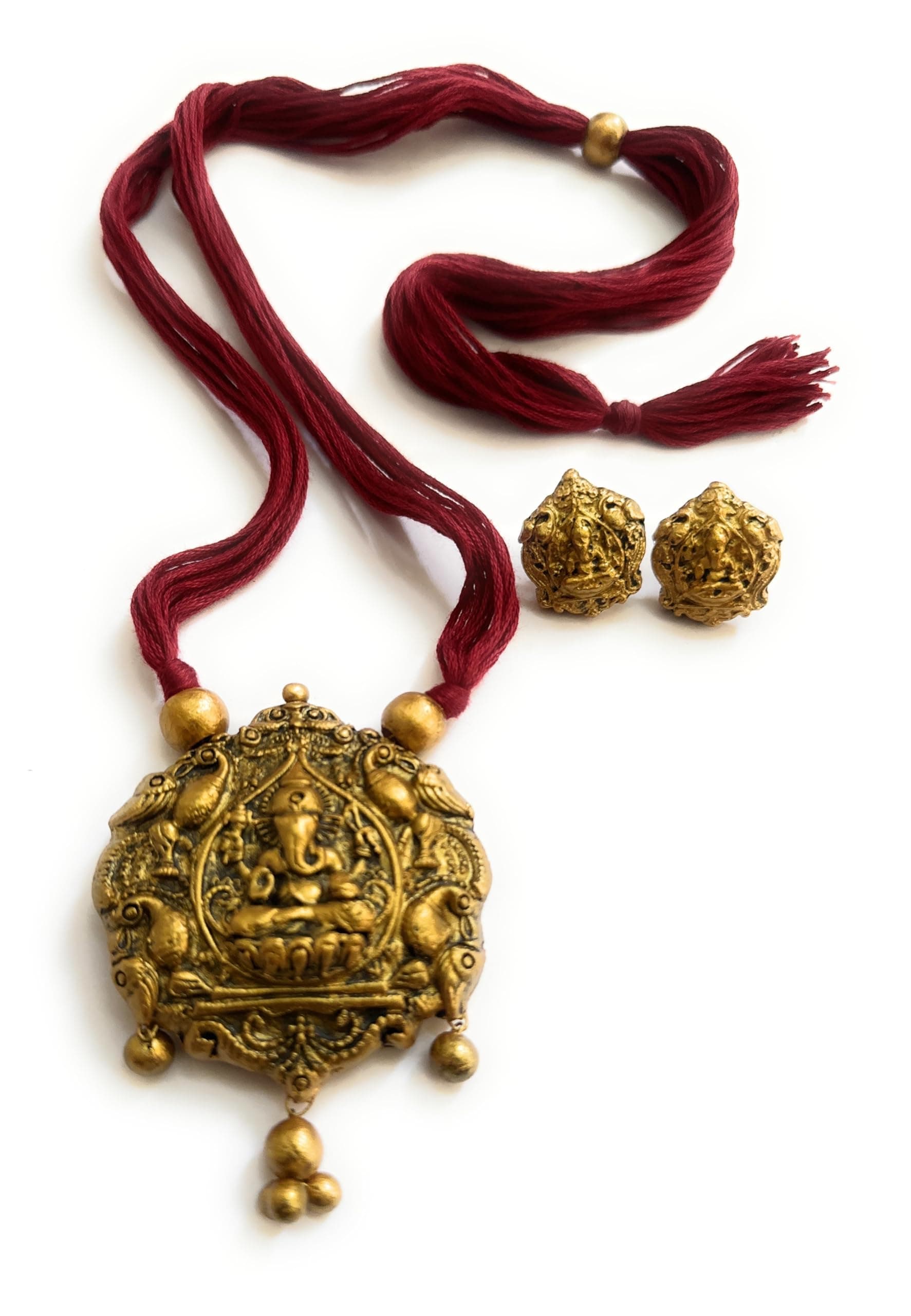Sanaa's Terracotta Jewellery Women Flower Ganesh Terracotta Pendant Rope Set