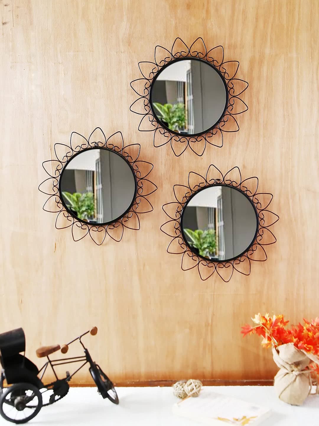 Arsalan Arslan Decorative Mirror Wall Mounted Hanging Mirror Sculpture Metal Hearts Design Modern Art Mirror Home Dcor (Pack of 3) (33 x 33 cm)