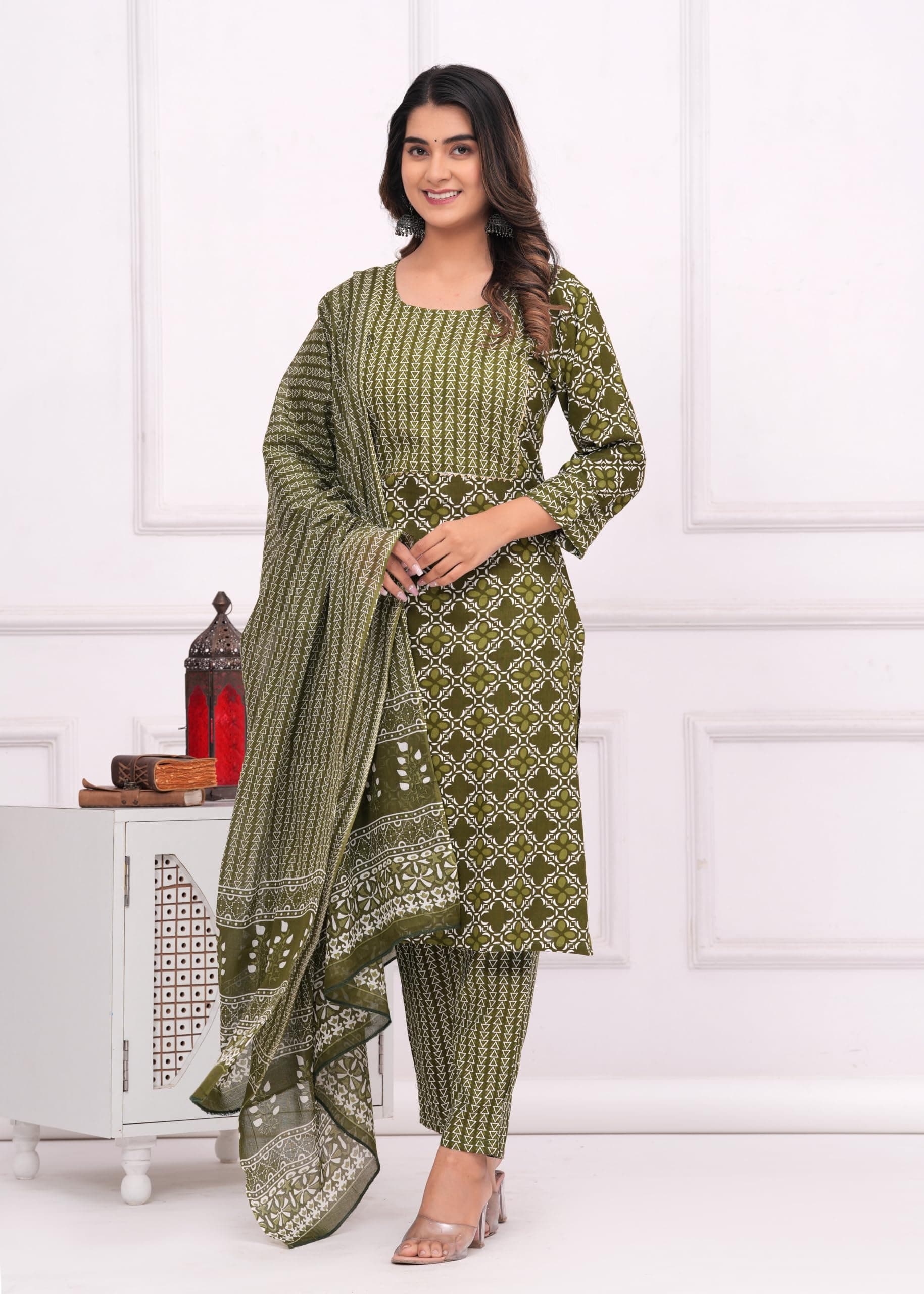 VK Kurtis Women's Rayon Blend Straight Kurta with Pant & Dupatta Set, (Medium, Green)