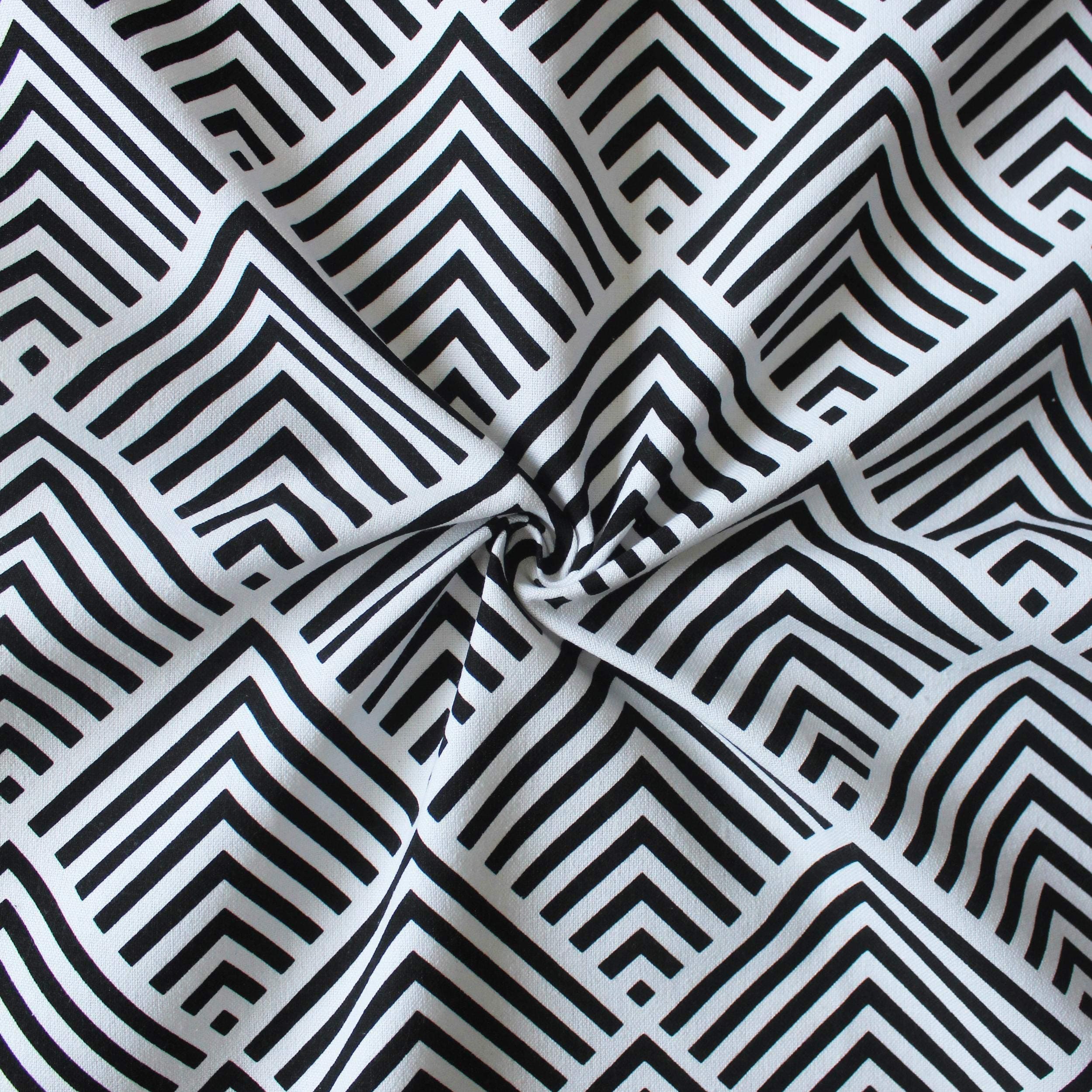 AIRWILL Cotton Geometric Pattern 4 Seater Table Cloth Pack of 1 Pc (Black) - Square