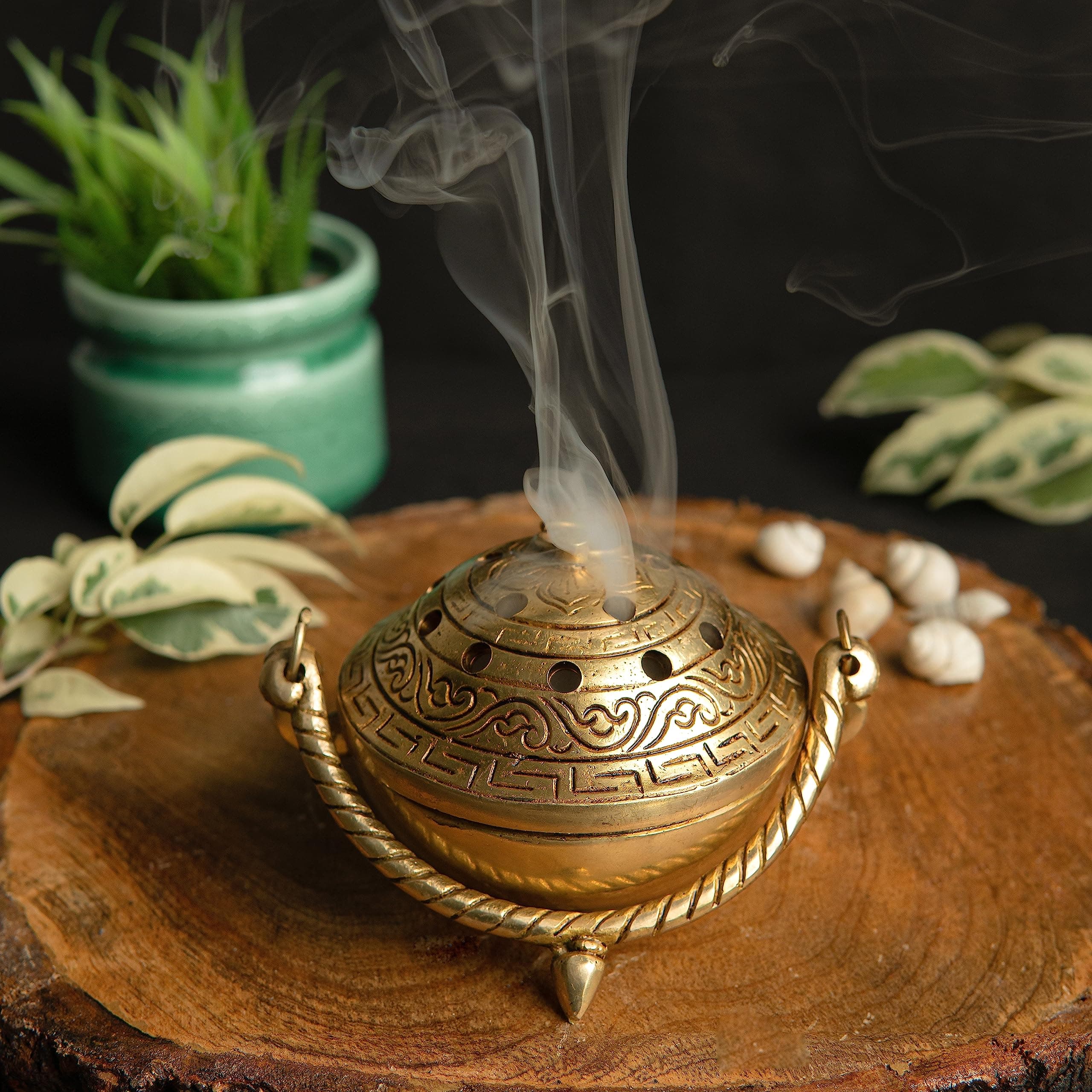 Jaszz Art Brass Antique Design Dhoop Dani Pot | Loban Burner |Bakhoor Holder | Dhoop Batti Stand | Pooja Items | Incense Holder Burner for Home Office Living Pooja Puja Room (12 * 10 * 11 Cm 575 Gm)
