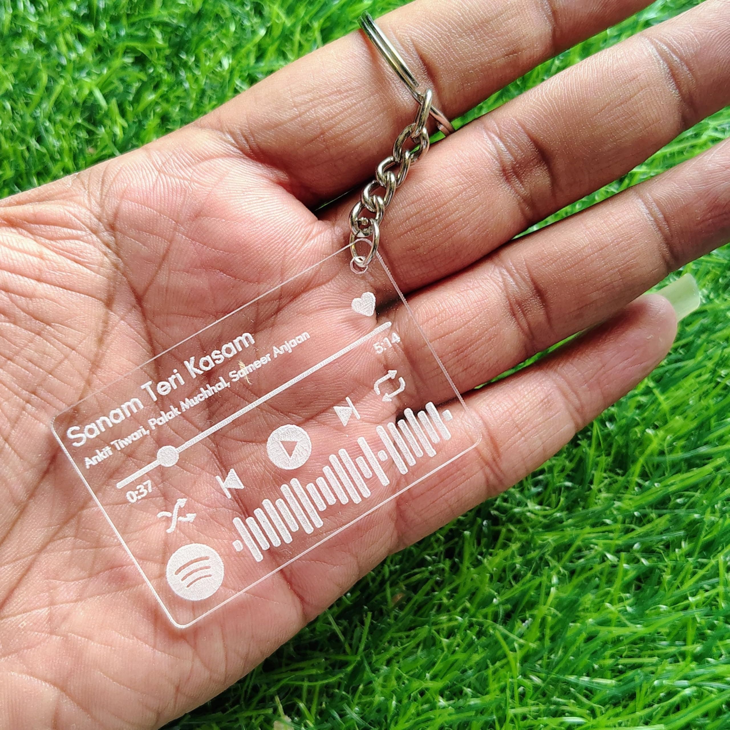 TULOSTA Personalized Spotify Keychain | Customized Valentines Day Gifts For Men & Women | Customize Your Own Acrylic Key Ring With Your Favorite Song.Spotify Keychain,Clear Acrylic Music Player Design