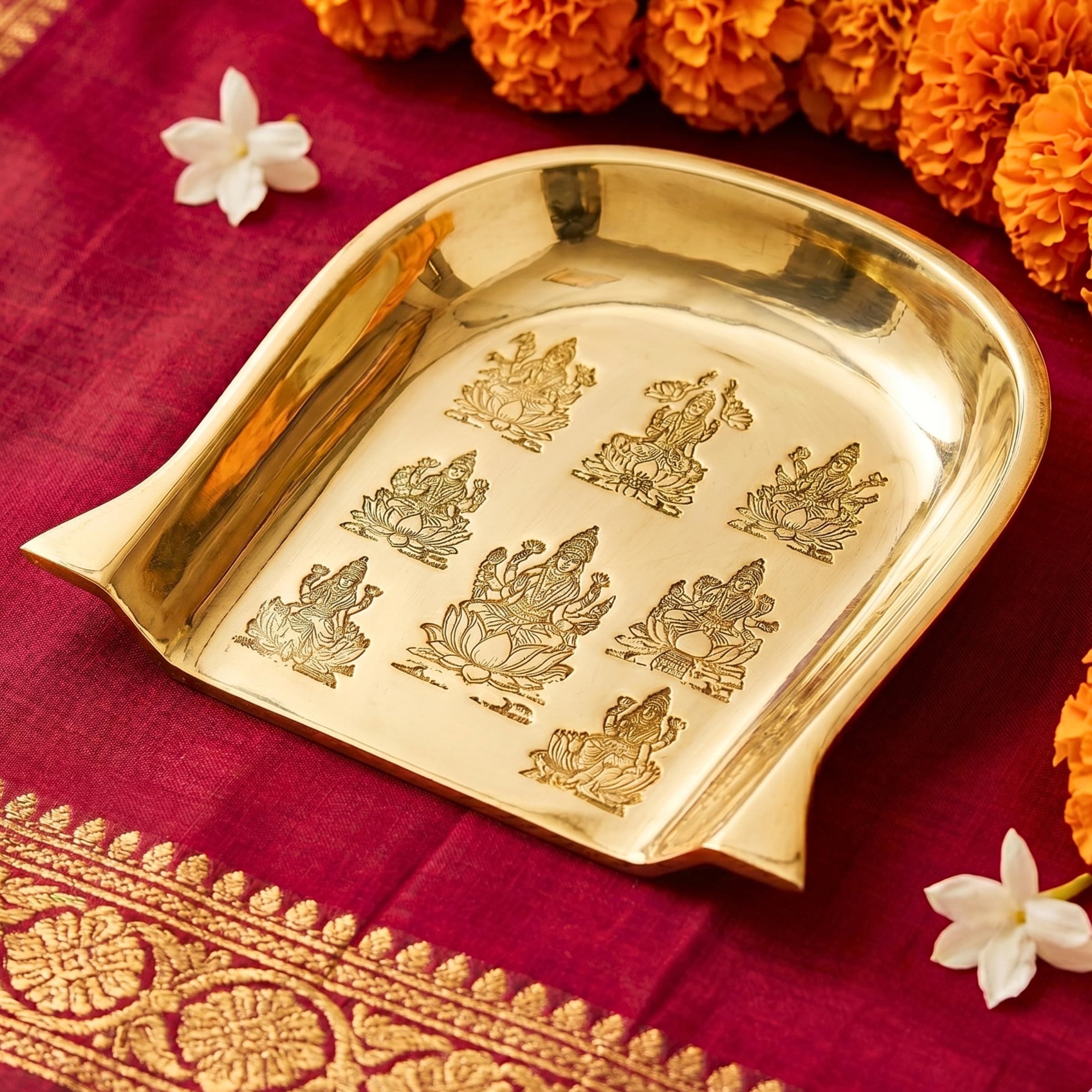 anciently Ashtalakshmi Brass Muram/Small Soop for Pooja - Traditional Mini Pital Sup/Moram/Supli for Chhath Puja & Return Gifts, Brass, Gold Colour, 1 No